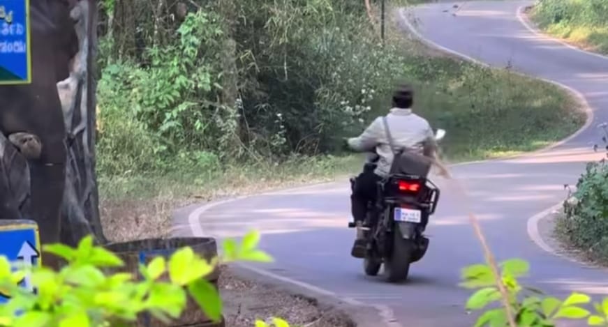 Case registered against YouTuber SG Malenadu for illegally entering Kali Tiger Reserve and violating wildlife protection laws in Uttara Kannada, Karnataka.